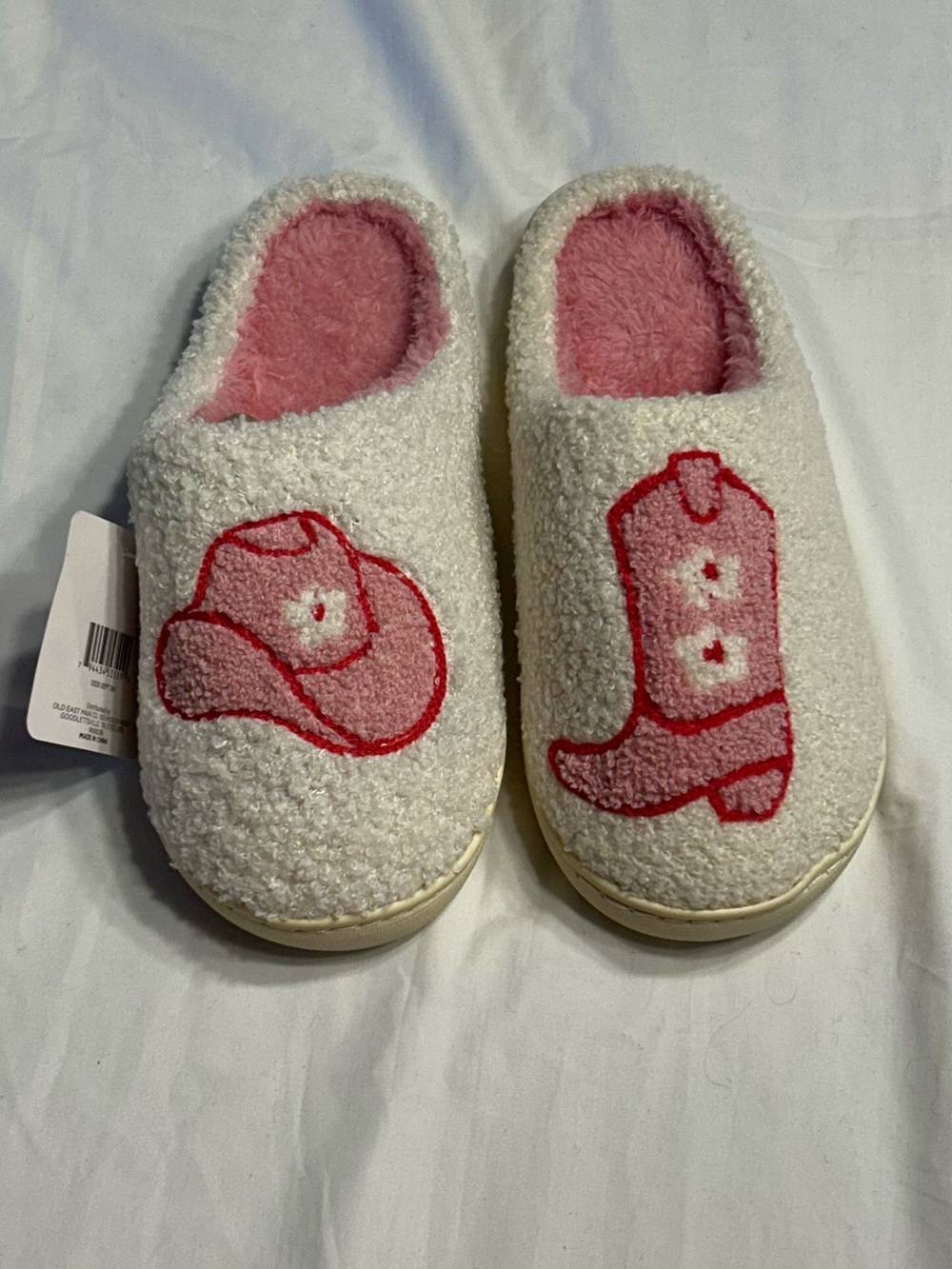 NWT Women’s Slippers. Size 5-6